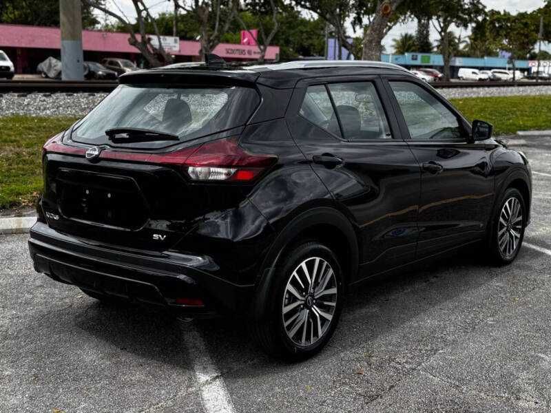 Nissan Kicks SV 2023