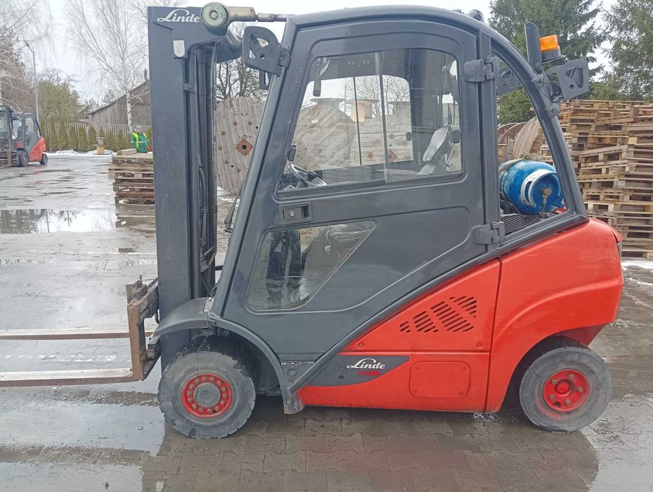 Wózek widłowy Linde H25T