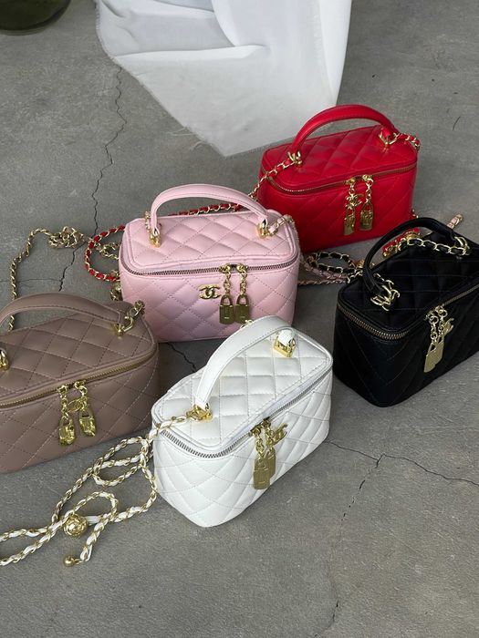 Женская сумка Chanel Lambskin через плечо Шанель бочонок