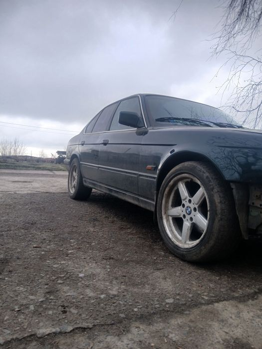 Продаж бмв е34 535