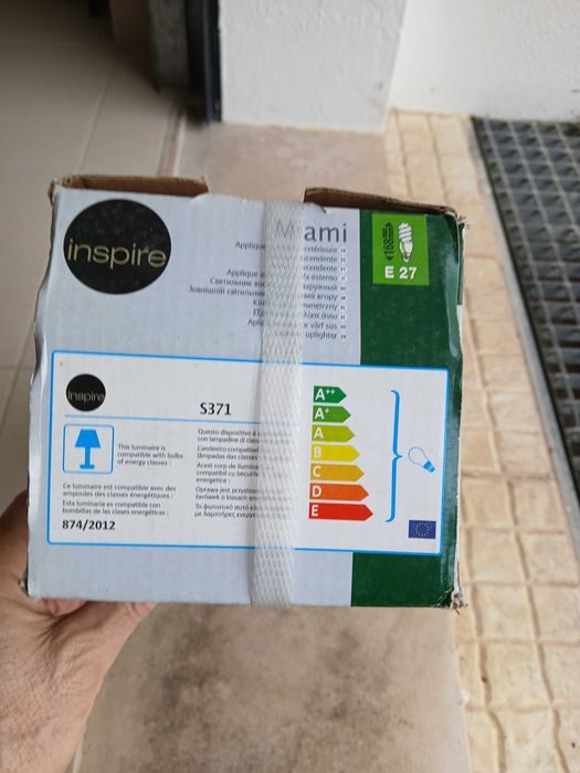 candeeiro de parede exterior novo