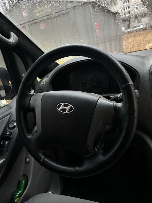 Продається Hyundai H-1 (він же Grand Starex)