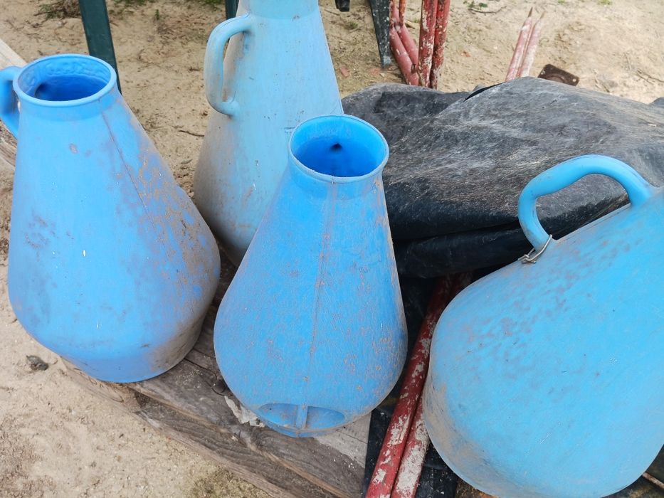 4 jarricans para líquidos