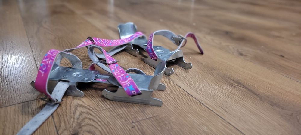 Łyżwy-Nakładki na buty