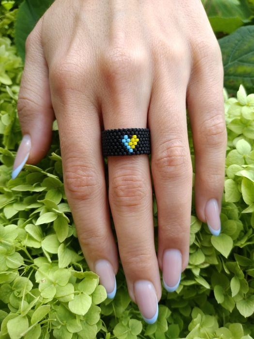 Кольцо из бисера