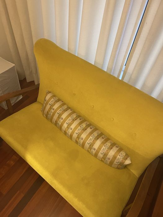 Sofa vintage amarelo