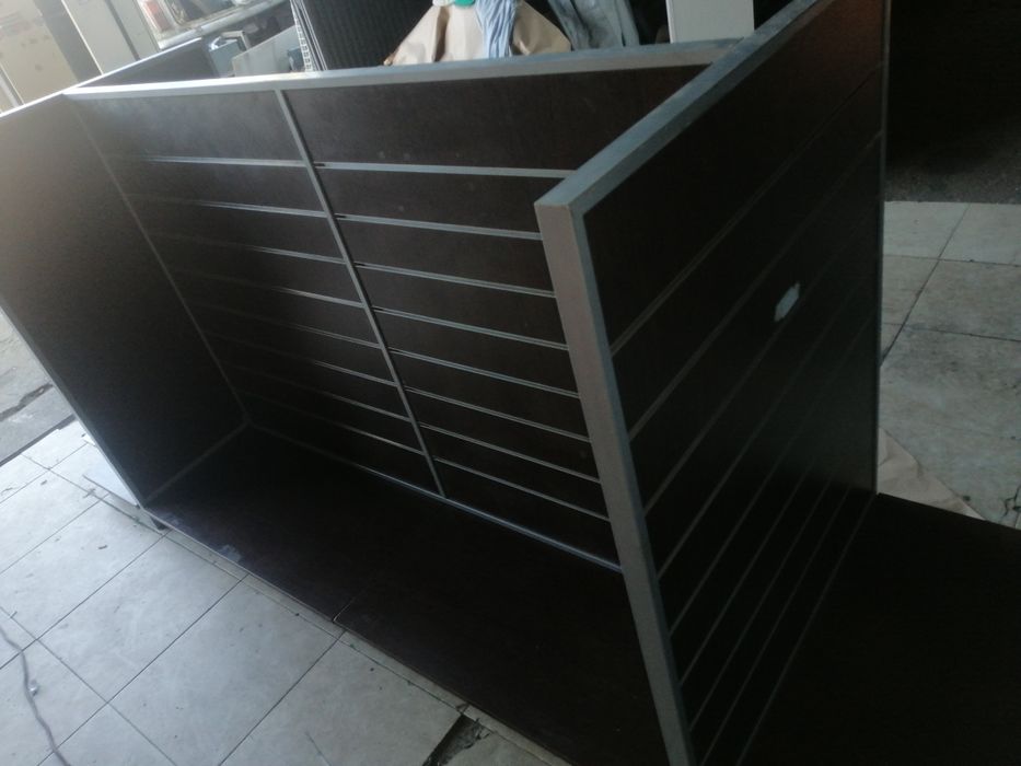 Expositor de pendurados 2,80×0,95×1,30