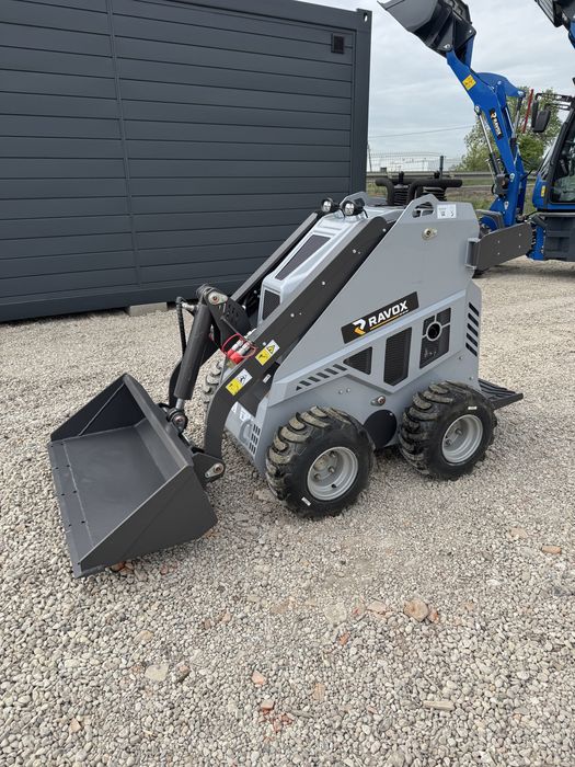 RAVOX WLS - mini ladowarka skid steer