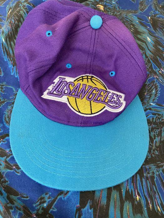 Bones de adulto vários