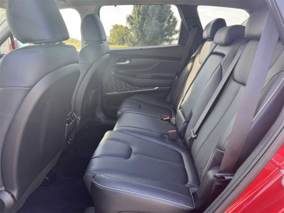 Hyundai Santa Fe Limited      2022