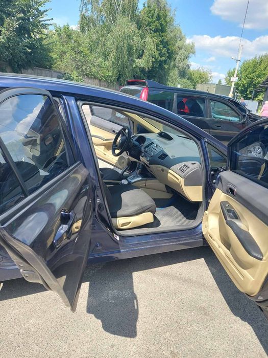 Хонда цивік 4д 1.8 бенз