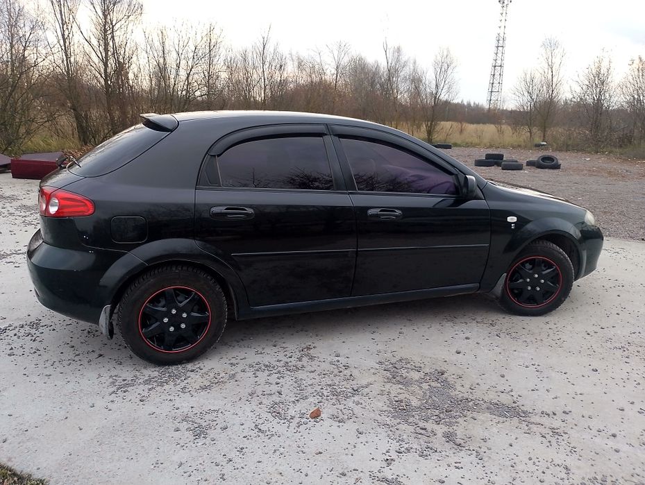 Продам Chevrolet lacheti