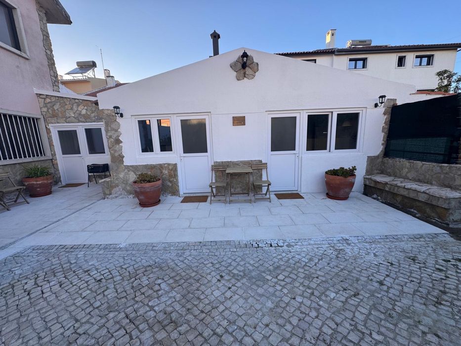 Moradia algueirao nova  com jacuzzi T1 com 2 wc