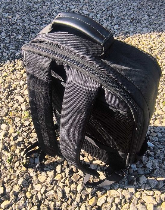 Torba/plecak biznesowy / podróżny na laptopa z USB – czarny