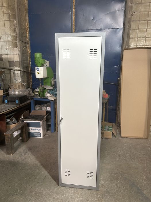 Шкаф хозяйственный металлический (шафа господарська металева)