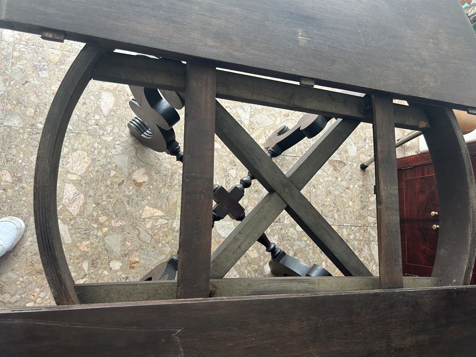 Vintage Extendable Table + 8 Chairs64740053743746124