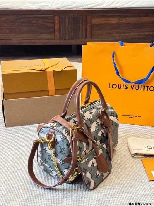 Продам сумку в стилі Louis Vuitton Speedy 25