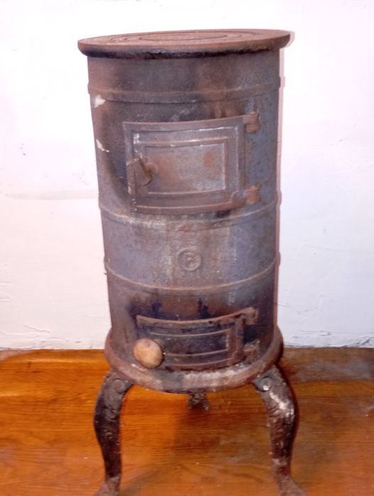 Piec typu koza żeliwny