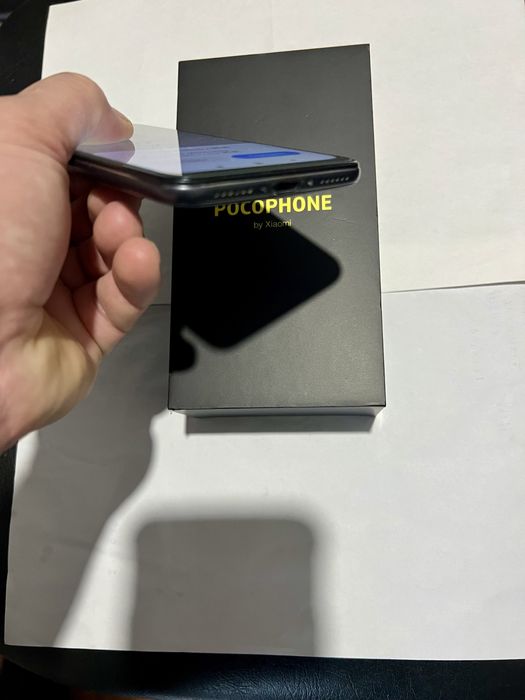 Pocophone f1 (Poco f1)