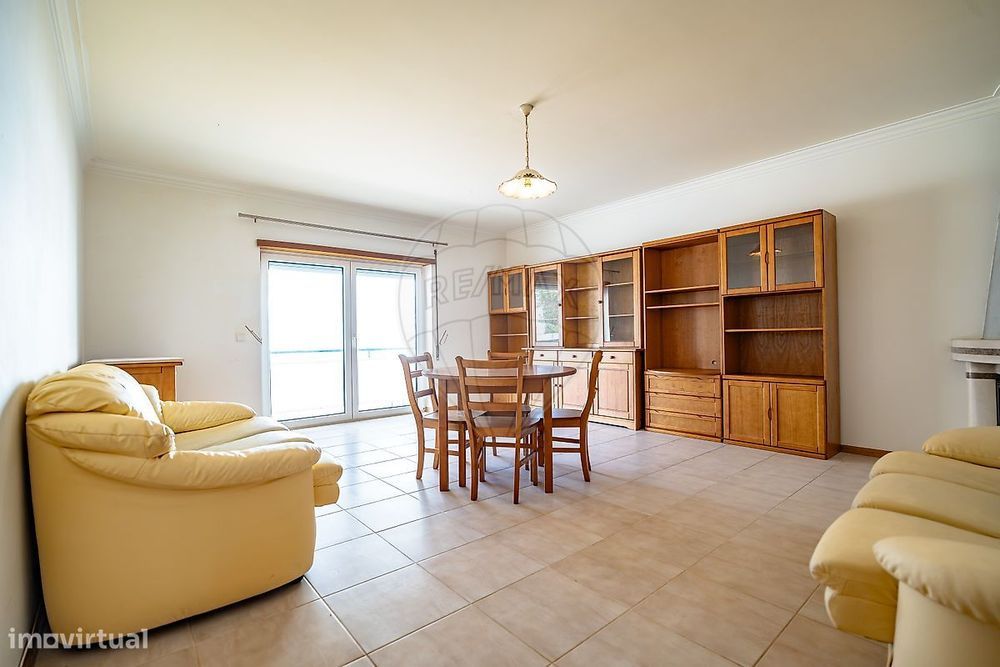 Apartamento T2 para arrendamento