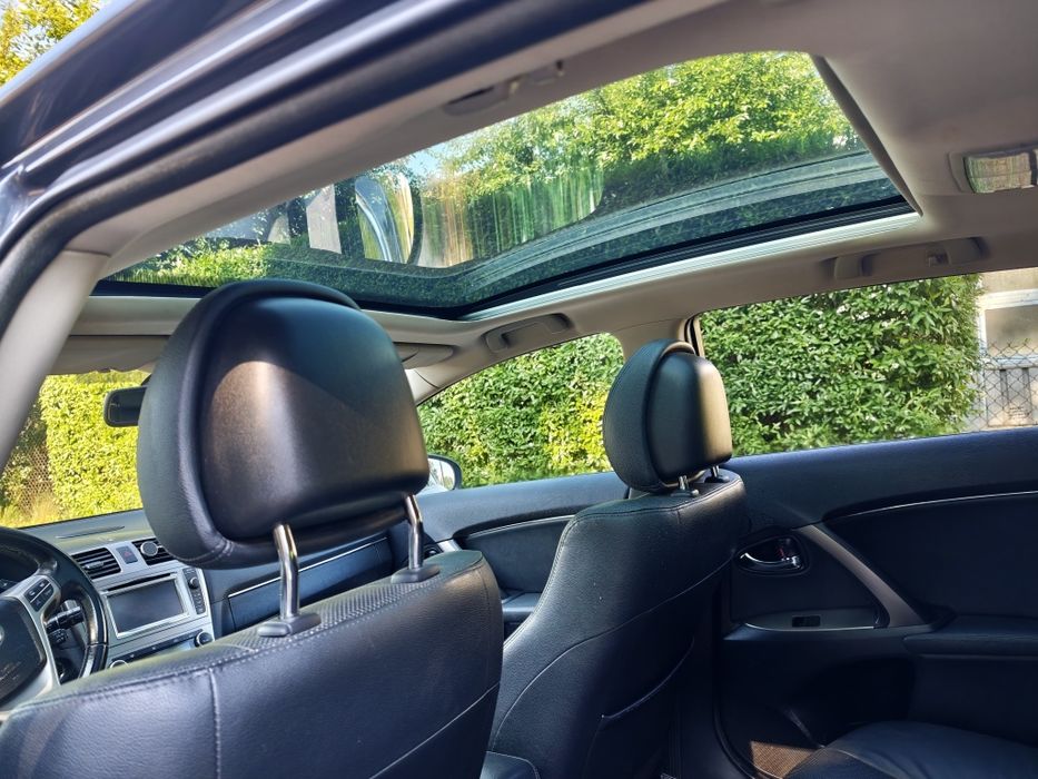 Toyota Avensis 2014 1.8  LPG automatic