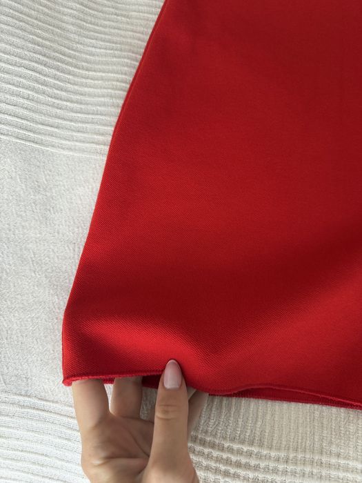 Червона сукня Zara. Розмір С