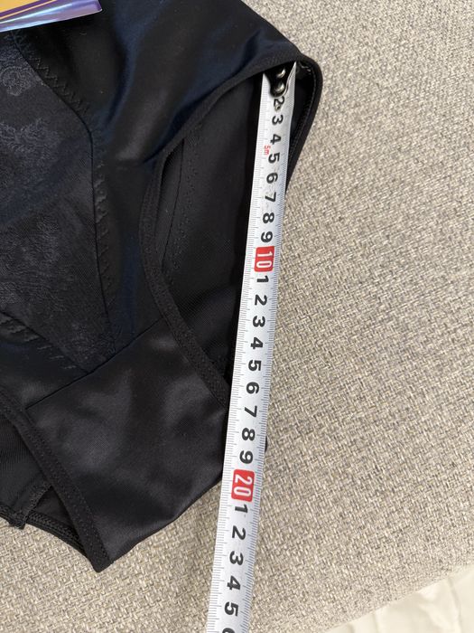 Корректирующее белье, утягивающие трусики