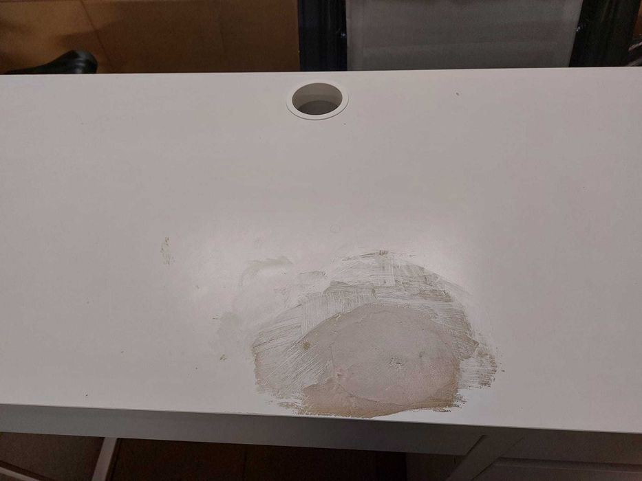 Biurko Micke i krzesło obrotowe IKEA