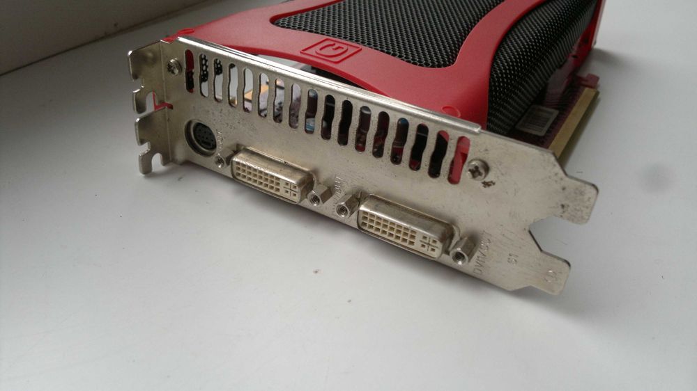 Видеокарта GAINWARD 9600GT 512Mb (650Mhz/1650Mhz) 256bit DVI