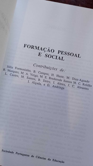 Formação Pessoal e Social - Júlia Formosinho Etc.