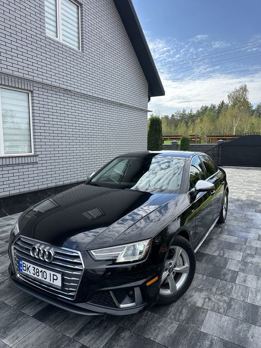 Audi a4 b9 2018 рік