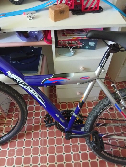 Bicicleta Nova pouco usada