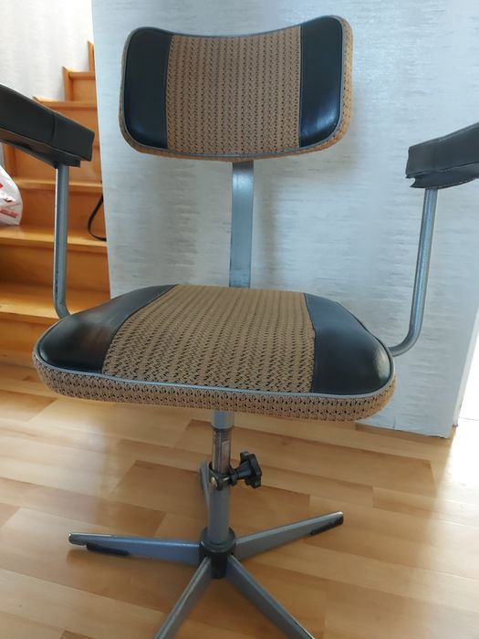 2 Krzesła obrotowe PRL