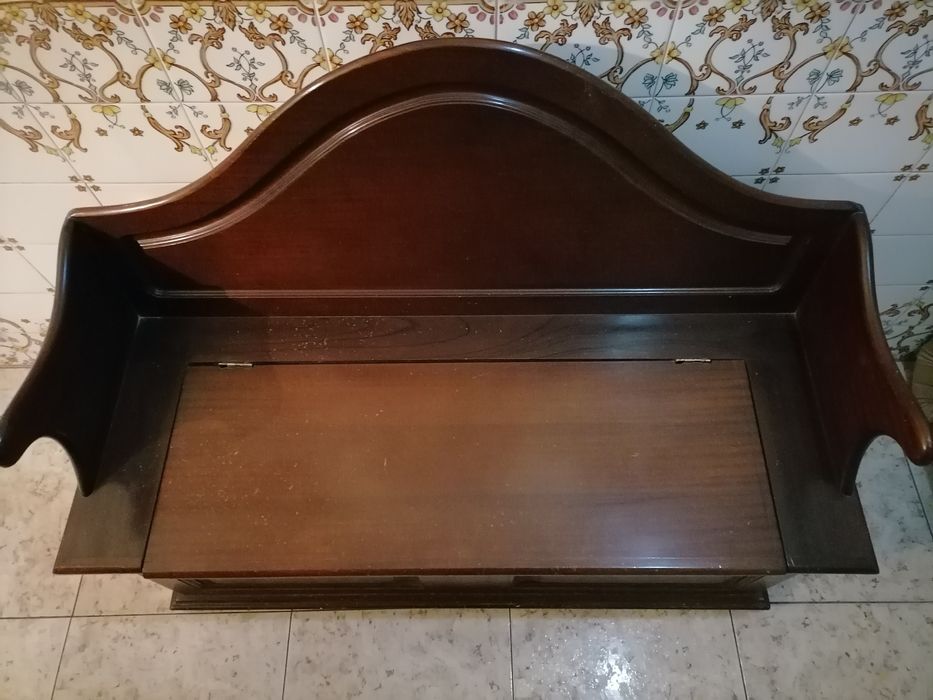 Banco/ arca/baú mogno