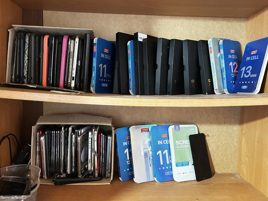 Запчастини до Iphone