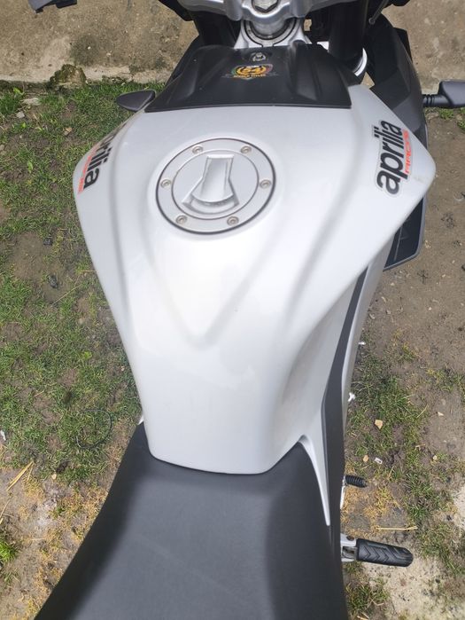 Aprilia RS4 tuono nakładka baku