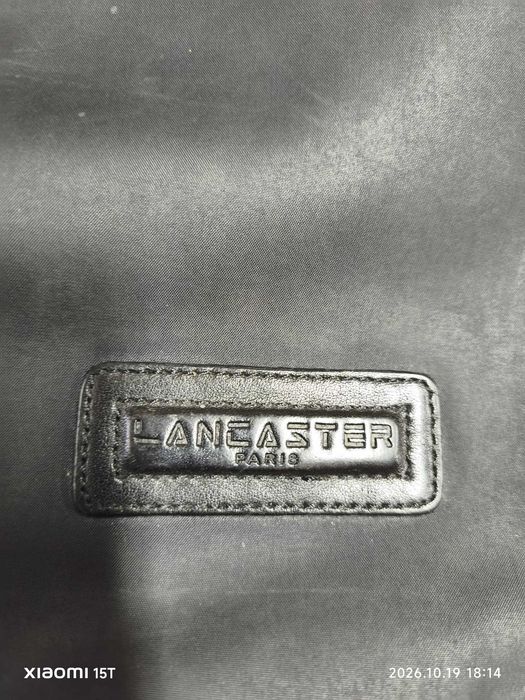 Mala tiracolo Lancaster em excelente estado. Como nova.