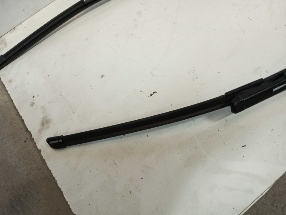 Hastes escovas frente Jaguar XF250