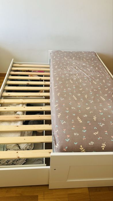 Cama de solteiro/ casal