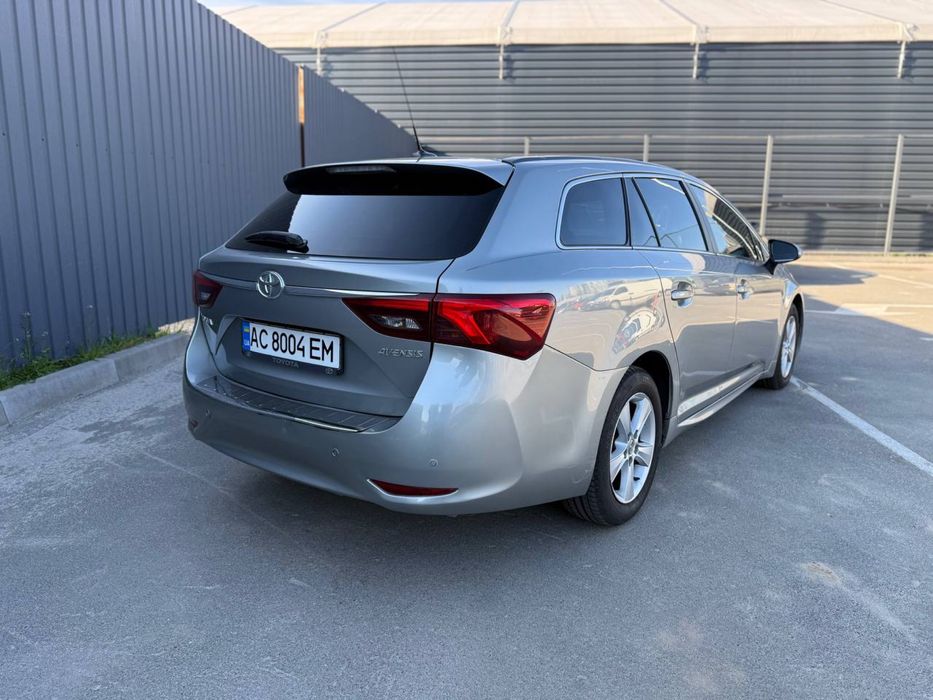 Toyota Avensis 2016