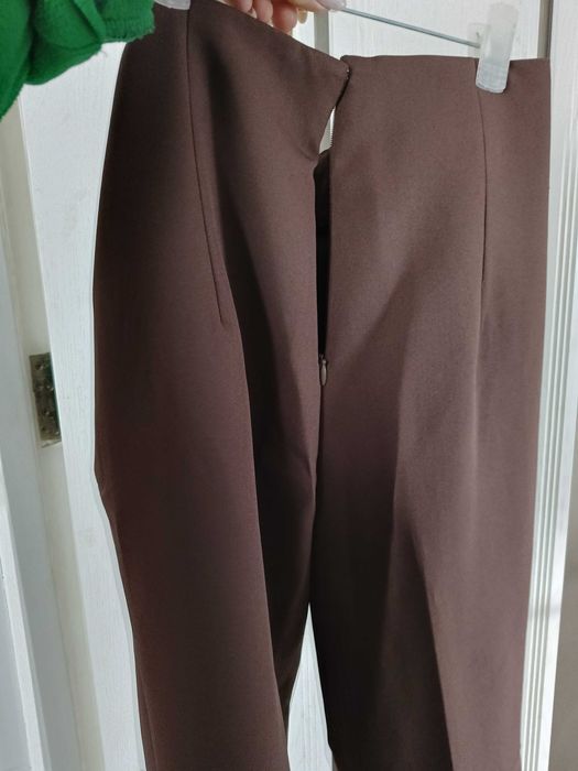 Штани чіноси з стрілками