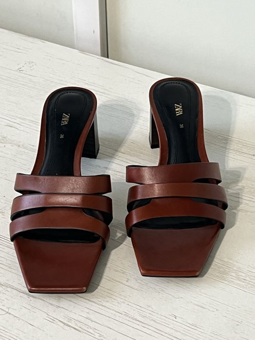 Шльопанці, босоніжки, шкіра, Zara