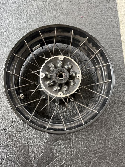 Jante Traseira Original Honda X-ADV – Preta – Excelente Estado