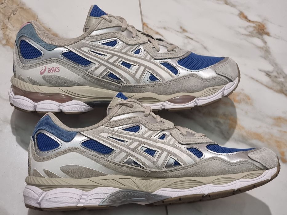 Оригінал 100% кросівки Asics Nyc   EURO 46.5