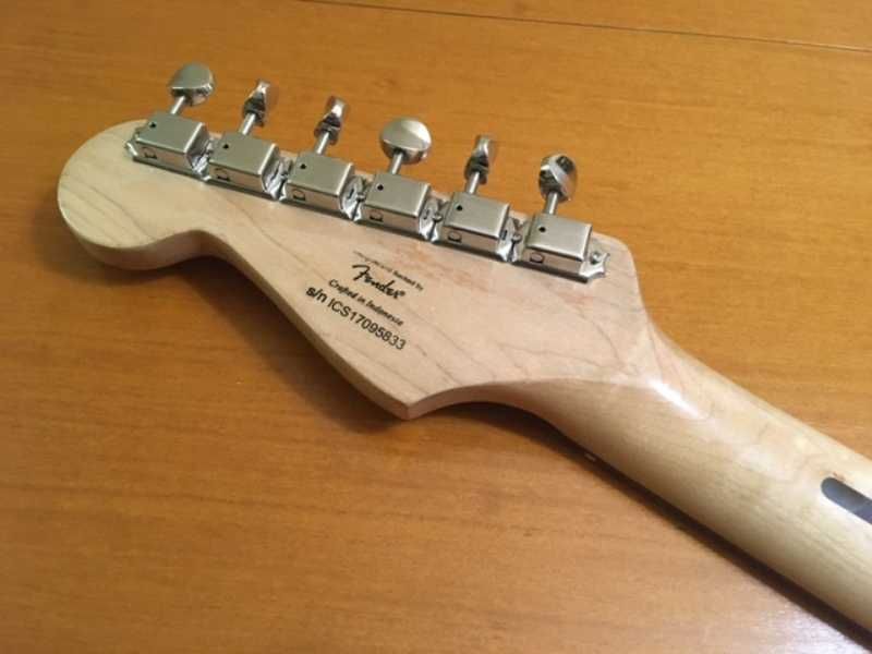 Guitarra Stratocaster muito boa em perfeito estado de funcionamento