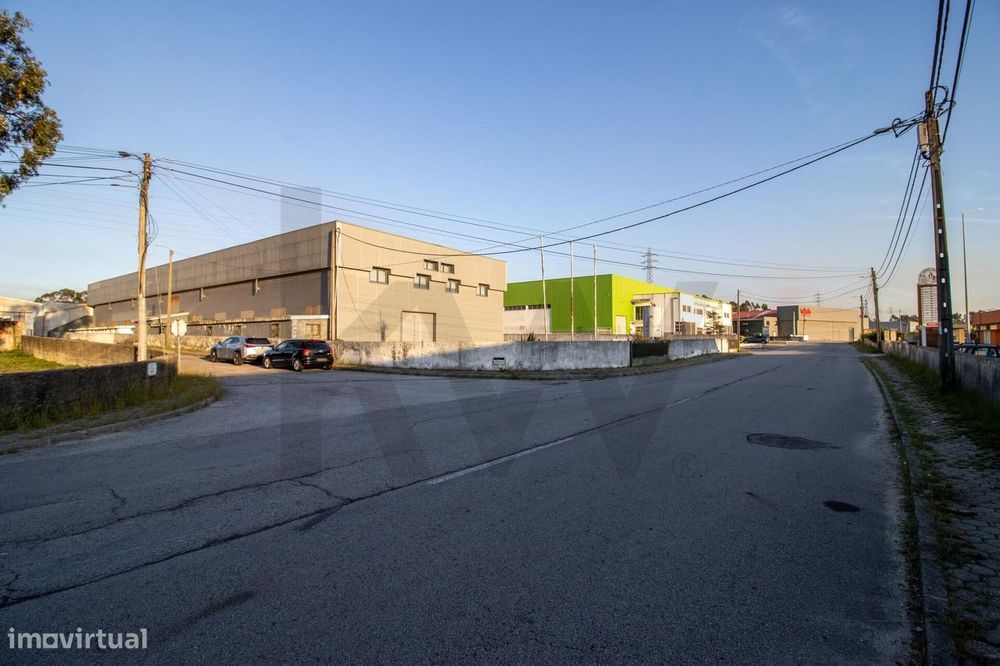 Pavilhão Industrial / Armazém em Cortegaça (Ovar)
