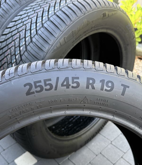 Шини для електромобілів  всесезоні 235/50R19 255/45/19 Continental AllSeason Contact Audi Q4 Etron VW ID4 ID UNYX 235/55R19 255/50R19 рік23 8.5мм