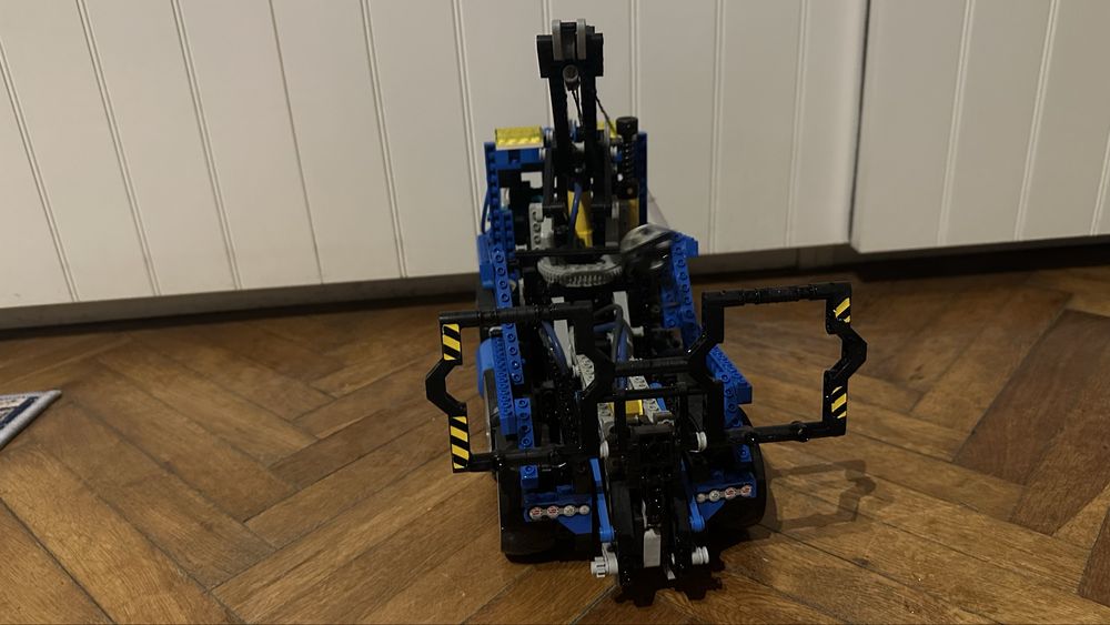 Lego Technic 8462 Super Tow Truck Holownik pneumatyka kolekcjonerski