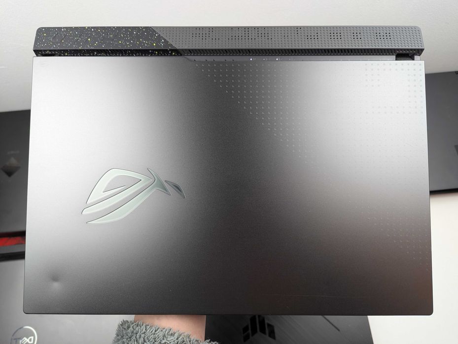 LAPTOP GAMINGOWY Asus ROG Strix RTX 3060 Ryzen 7 6800H 165hz 2K Komputer