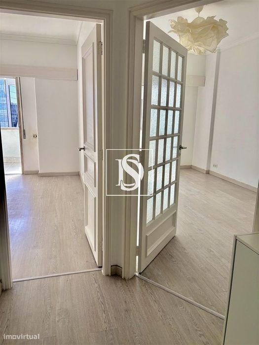 Apartamento T1 Arrendamento em Lisboa, prédio com elevador